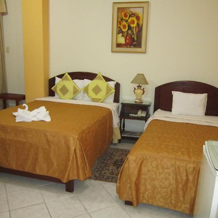 Hotel Plaza Bolognesi 344 트루히요 외부 사진